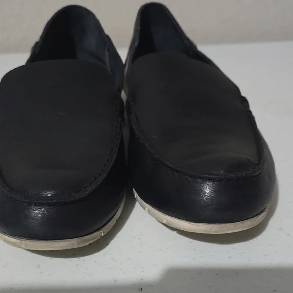 FRYE Black Leather Loafers - Picture 2 of 8